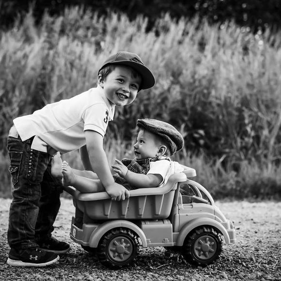 Meet your Posher, Jessica - Picture 1 of 1